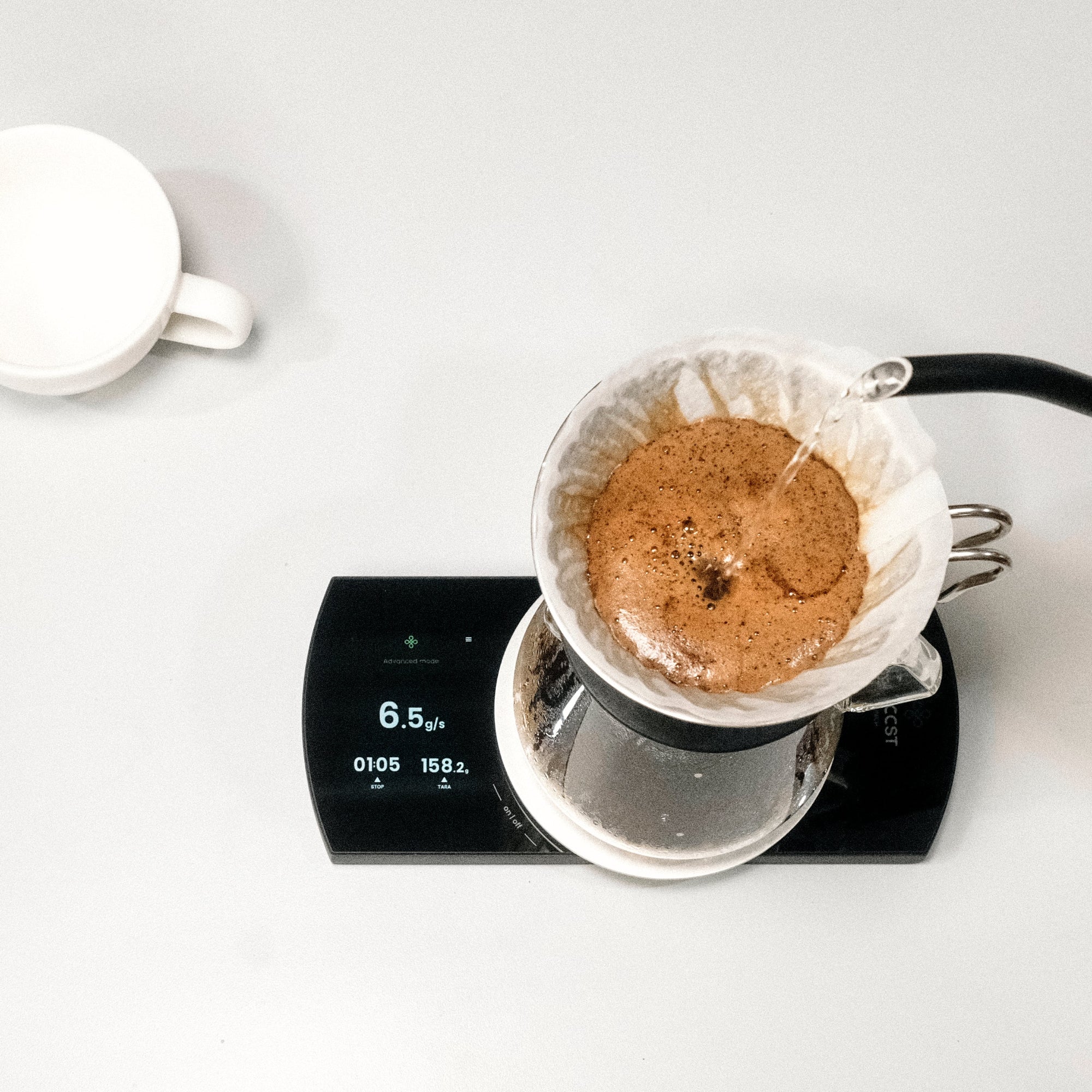 NECCST – Precision Manual Coffee Grinder with Integrated Scale