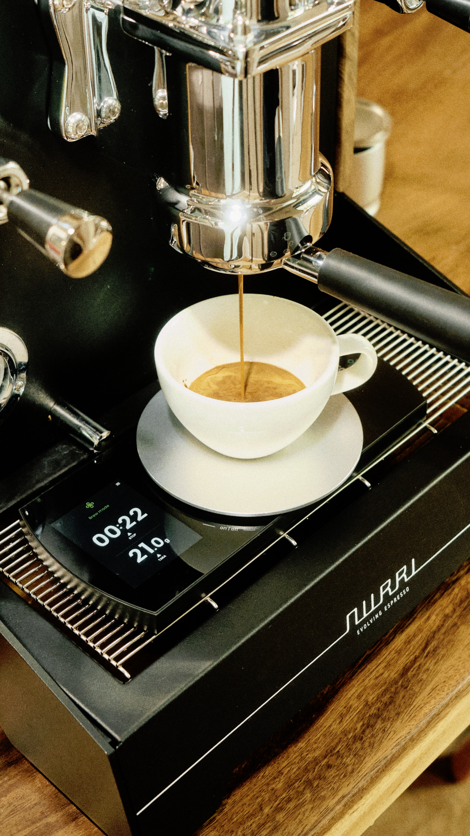 NECCST Scale in Advanced mode, live flow rate during a pour over