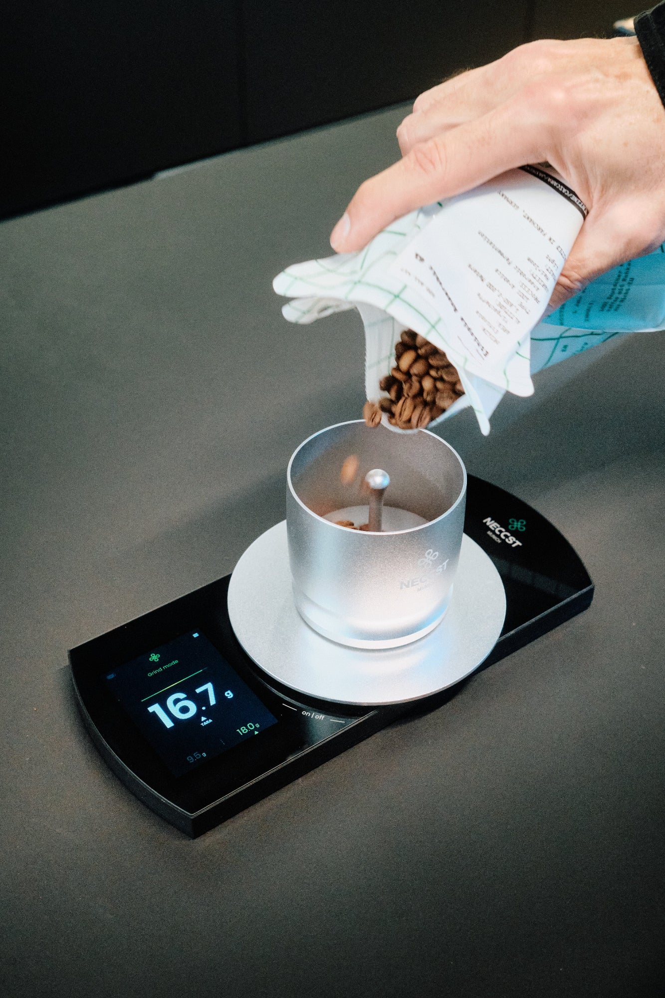 NECCST Coffee Scale – 0.1g Precision, Touchscreen, Timer & Flow Rate